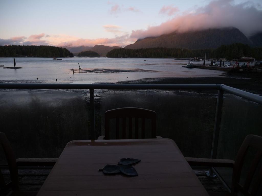 Waterfront View Of The Inlet, Short Walk To Town Apartment Tofino Exterior photo